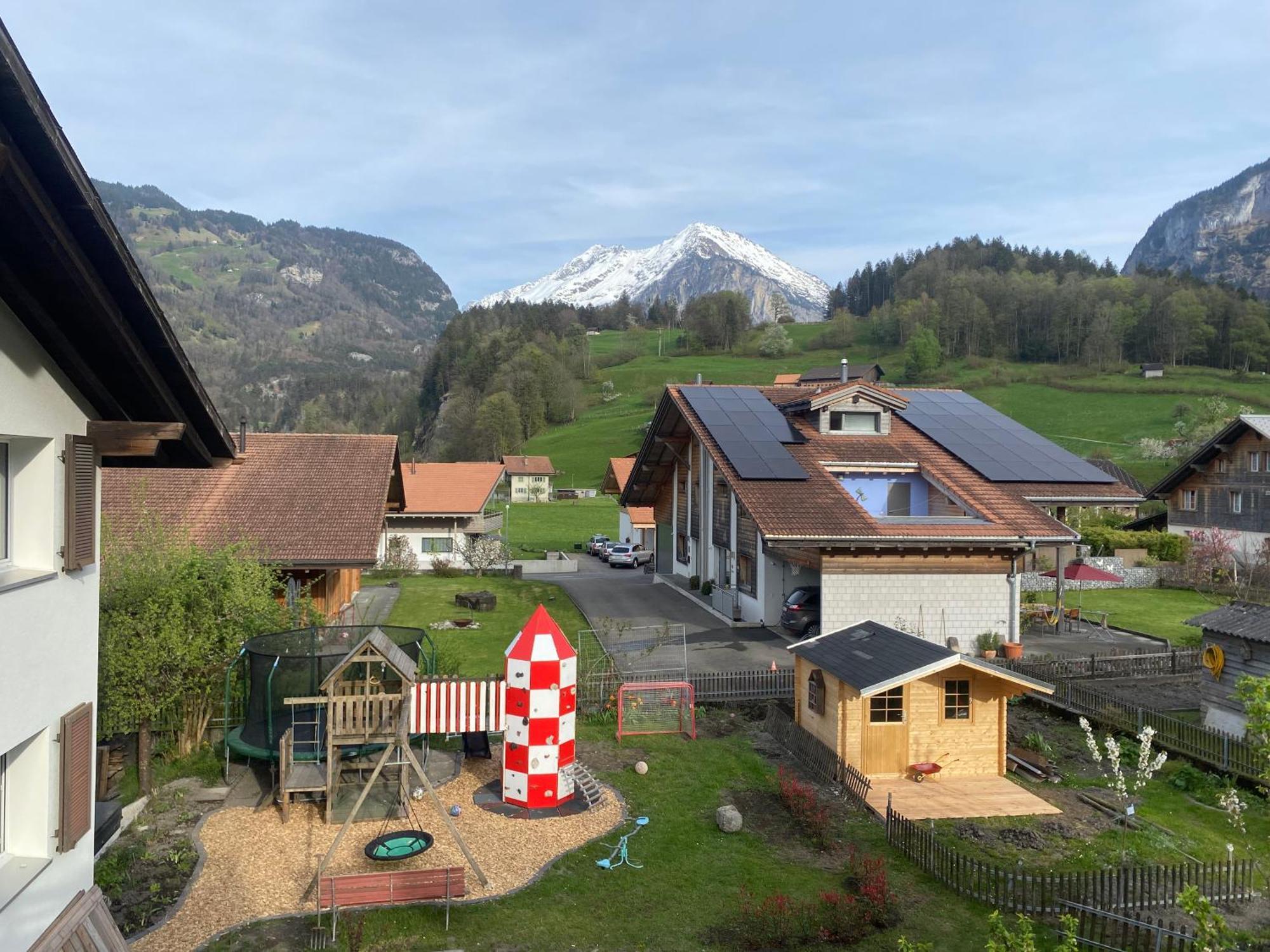 Spring Inn Apartments Meiringen Exterior foto
